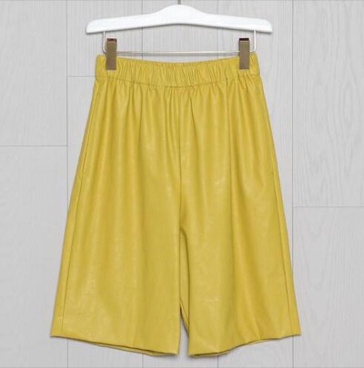 H BEAUTY&YOUTH UNITED ARROWS　FAKE LEATHER SHORT PANTS