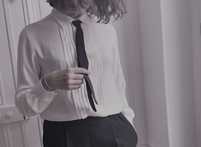 L'UNE　 Dress Shirts with tie