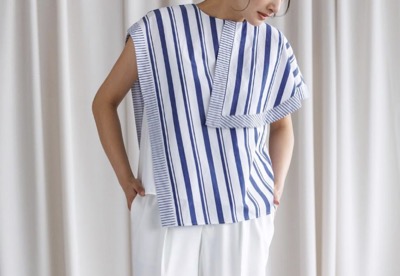 RAW FUDGE　Striped asymmetric cape blouse