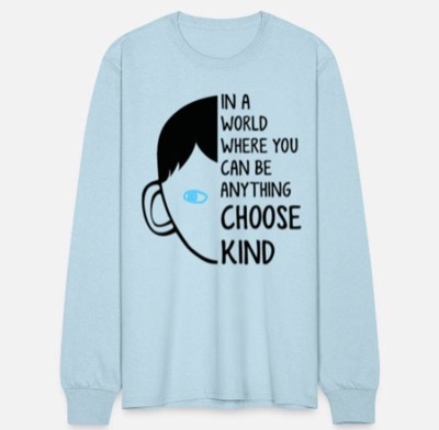 "In a world where you can be anything choose kind" Shirt