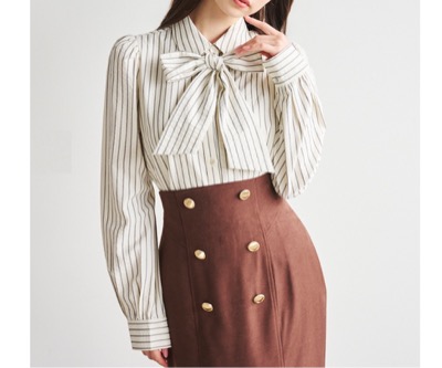 LILLIAN CARAT（リリアンカラット）　ボウタイリボンストライプブラウス