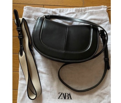 ZARA　クロスボディバッグ