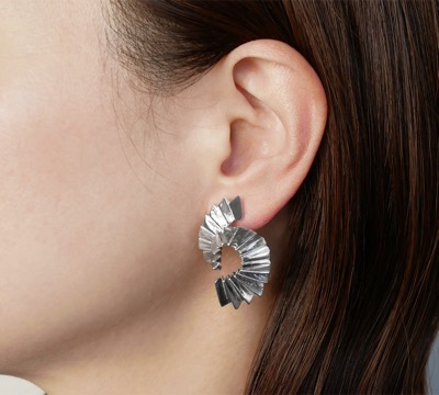 Vendome Aoyama（ヴァンドーム青山）　Breath/ng ピアス