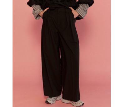 MAISON SPECIAL（メゾン スペシャル）　Two Tuck Curve Wide Tapered Pants