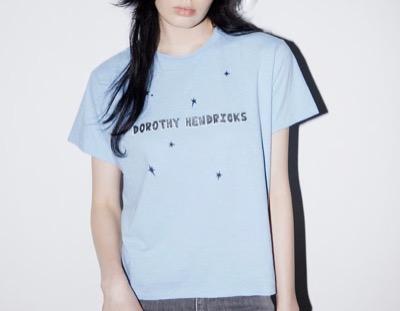 Dorothy Hendricks（ドロシー ヘンドリックス）　GLITTER PRINT TEE