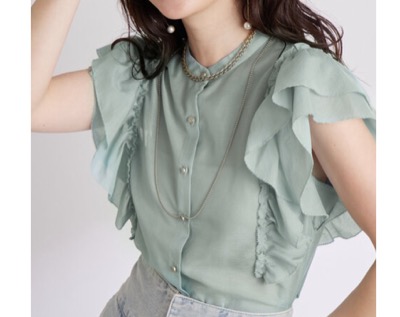 La boutique BonBon（ラ ブティック ボンボン）　ラッフルフリルスリーブブラウス