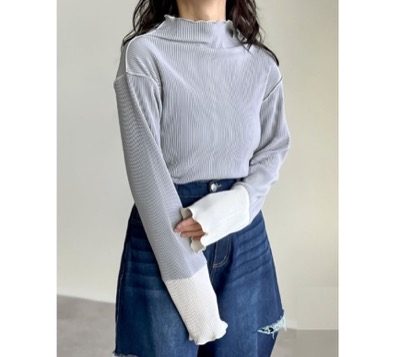 Re:EDIT(リエディ) 配色切り替えメロープリーツハイネックトップス