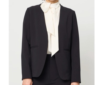 SOÉJU（ソージュ）　ストレッチファインノーカラージャケット