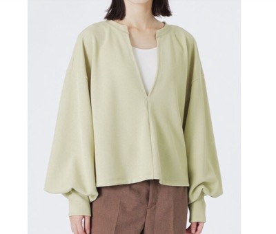 LOVELESS(ラブレス) ディープVネックプルオーバー