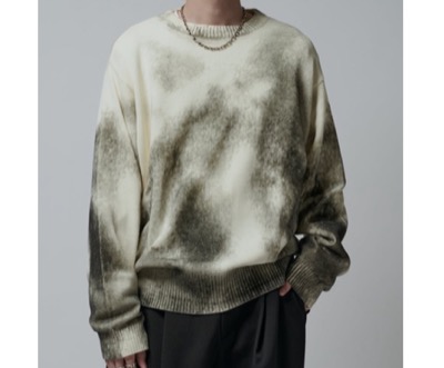 Lui's(ルイス) スプレープリントクルーネックニット