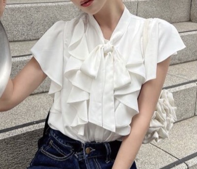 RESEXXY（リゼクシー）　ボウタイラッフルブラウス