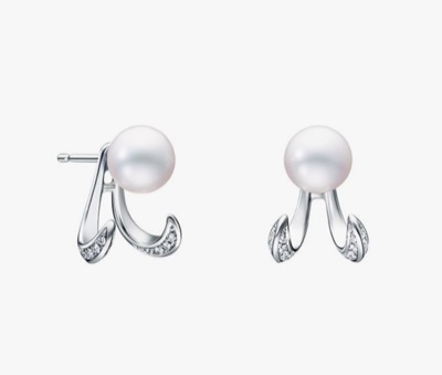 TASAKI（タサキ）　デインジャー ファング ダイヤモンド パヴェ イヤリング