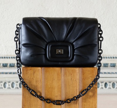 Roger Vivier（ロジェヴィヴィエ）　ヴィヴ ショック バッグ