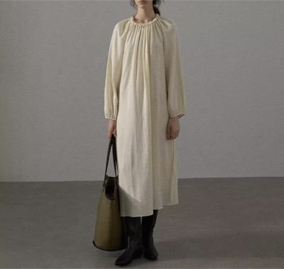 DECADE CLASSIC（ディケイドクラシック）　ギャザーネック ロングワンピース