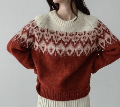 on:nue(オンニュ) ウール混ノルディックラグランプルオーバーニット