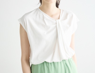 LOUNIE（ルーニィ）　ネックデザインカットソープルオーバー