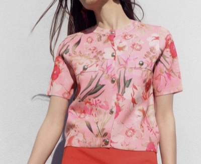 ZARA（ザラ）　フローラルプリントニットトップス