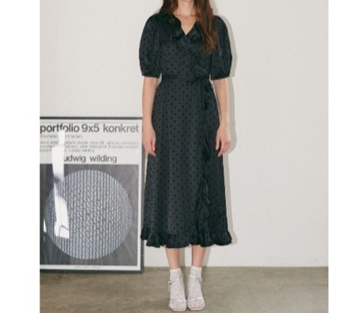 COEL（コエル）　ドットフリルワンピース