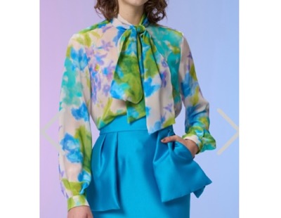 AKIKO OGAWA.(アキコオガワ) フラワープリントシルクシフォン ブラウス