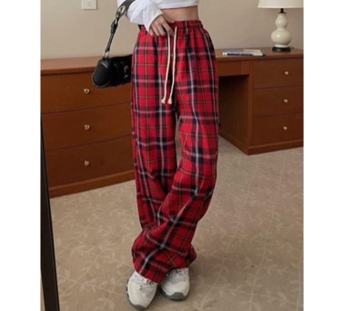 チェック柄パンツ