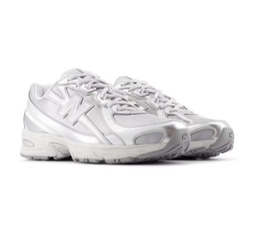 New Balance（ニューバランス）　740