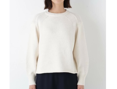 human woman（ヒューマンウーマン）　コットンミックスローゲージニットプルオーバー
