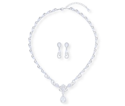 Love Tiara（ラブティアラ）　プリンセスジルコニアネックレスセット