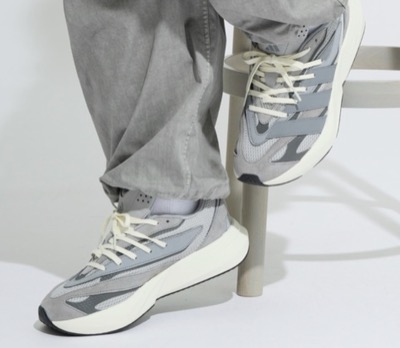 adidas（アディダス）　ライトブレイズ