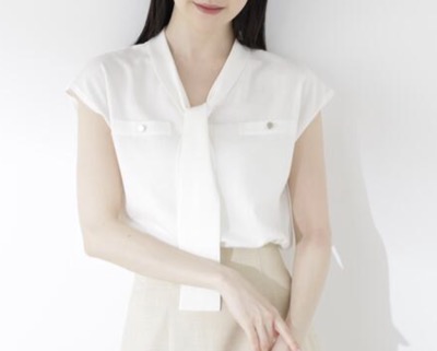 PROPORTION BODY DRESSING（プロポーションボディドレッシング）　Ｖネックタイ付きニット