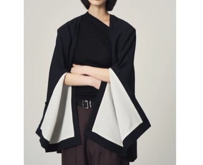 Venica(ヴェニカ) Slit sleeve flare jacket
