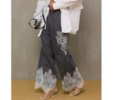 MAISON SPECIAL（メゾンスペシャル）　Striped Lace Pants
