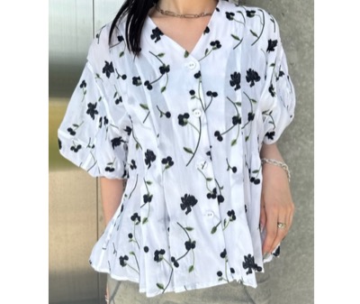 Ameri（アメリ）　LUCIA BERRY EMBROIDERY SEER GOWN