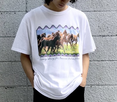 GILDAN（ギルダン）　HORSE PRINT tee