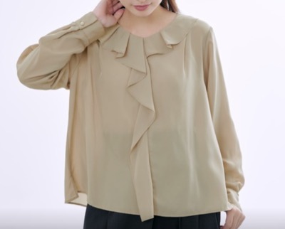 COHINA（コヒナ）　ラッフルカラーデザインブラウス